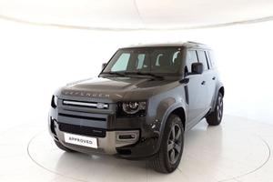 Land Rover Defender 3.0D I6 250 110 X-Dynamic...