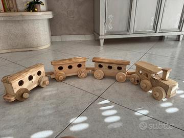 Trenino in legno