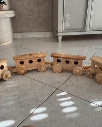 Trenino in legno