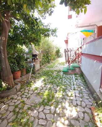 Appartamento di 130 m² con 3 locali e box auto a S