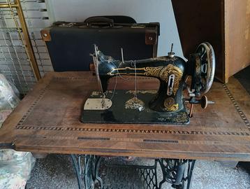 Macchina per cucire in ghisa