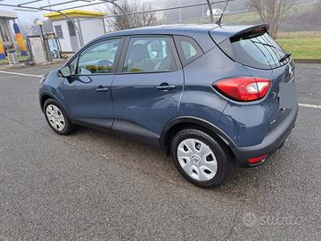 RENAULT CAPTUR  0.9 START AND STOP GASOLINA