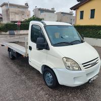 Iveco Daily 2,3 Carroattrezzi ( Sospensioni Aria )