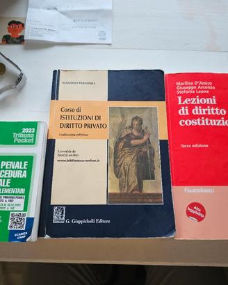 libri universitari 