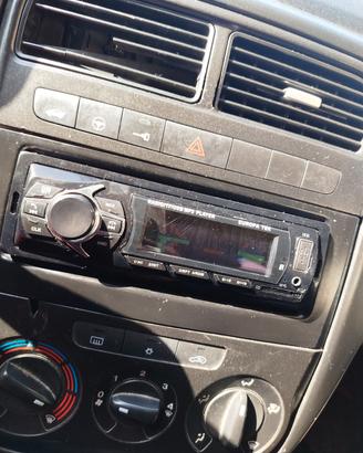 Stereo per auto 