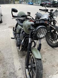 Triumph Bonneville 900