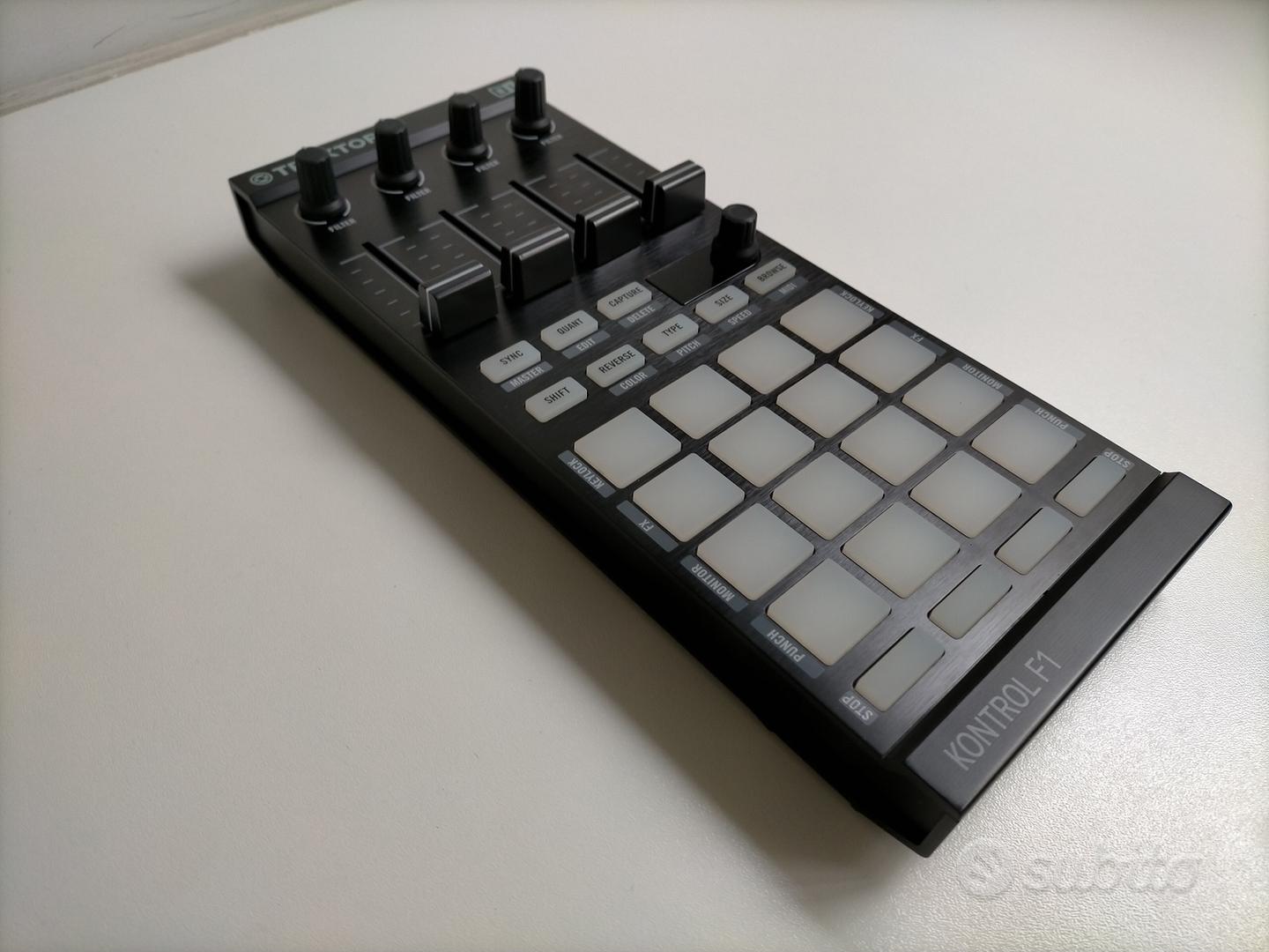 Native Instruments Taktor F1 Controller Midi - Audio/Video In vendita a ...