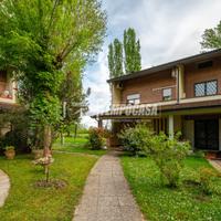 Casa indipendente a Correggio 5 locali