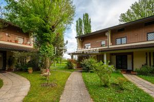 Casa indipendente a Correggio 5 locali