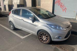 FIESTA 2009 GPL  TITANIUM   78000 KM
