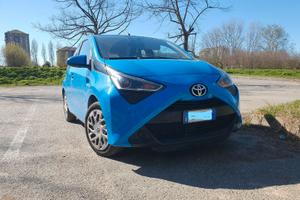 TOYOTA Aygo Connect 1.0 VVT-i72 CV 5 porte x-play