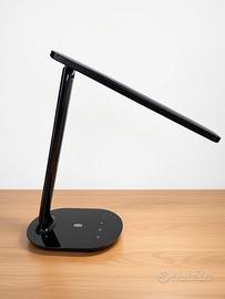 Lampada a LED dal design moderno ed elegante