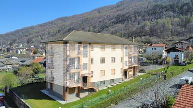 3 LOCALI A CHIOMONTE