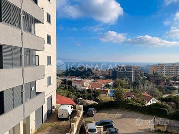 Panoramico quadrivani con doppio posto auto