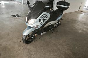Yamaha TMax 500 del 2001