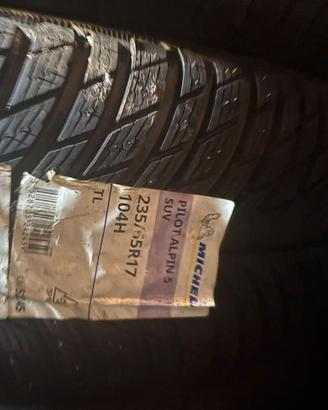 Pneumatici 235/65R17 104H Michelin P.Alpin 5 Suv