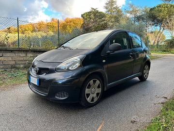 Toyota Aygo 1.0 5p nera