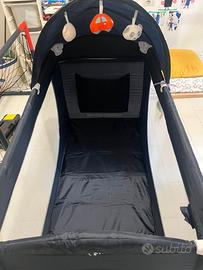 Lettino da campeggio CAM con cappottina e giochi