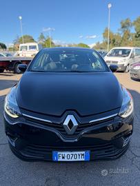 Renault Clio TCe 12V 90 CV 5 porte Moschino Intens