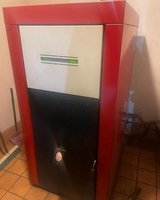 Caldaia a Pellet Edilkamin 24 kW – Grande capacità