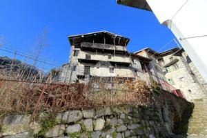 CASA SEMINDIPENDENTE A CAMPIGLIA CERVO