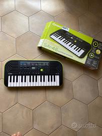 Pianola  Casio SA 46 elettronica