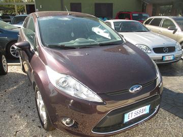 Ford Fiesta 1.4 5 porte Bz.- GPL Titanium