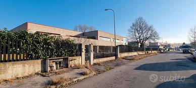 Capannone Industriale commerciale