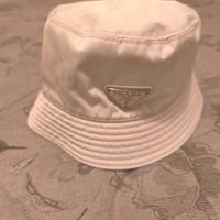 cappello pescatore  prada