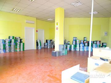 NEGOZIO A ALESSANDRIA