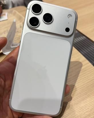 Iphone 17 pro max 256 bianco