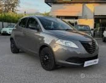 lancia Y