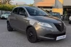 lancia Y