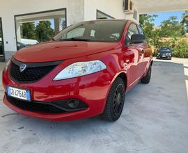 Lancia Ypsilon 1.0 FireFly 5 porte S&S Hybrid Ecoc