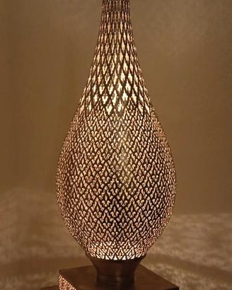 Lampada da tavolo in ottone realizzata a mano