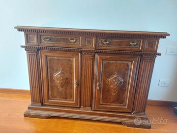 Elegante credenza