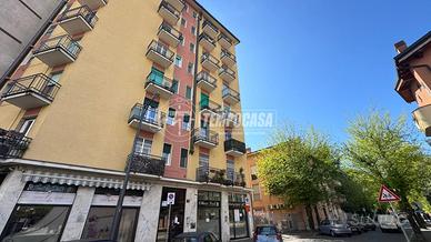 DUE LOCALI IN CENTRO - LIBERO SUBITO