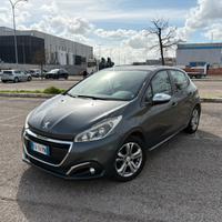 Peugeot 208 1.2 Benzina 82cv–Neopatentati