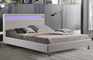 Letto matrimoniale ecopelle bianco o nero luce led