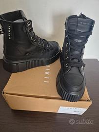 Stivale Matilda taglia 40  Inuikii