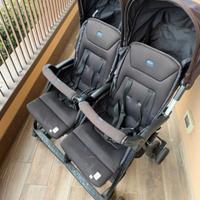 Passeggino gemellare chicco