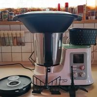 Robot cucina con cottura