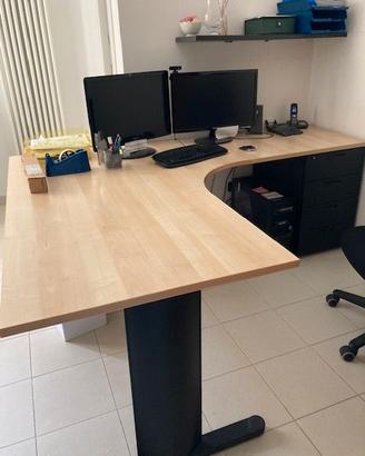 MOBILI USO UFFICIO
