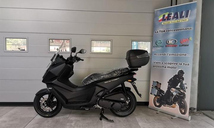 Kymco X-Town 125i SKYTOWN 125i