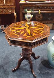 Bel tavolino ottagonale dell'800 