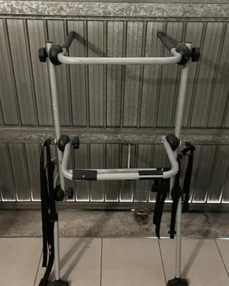 Porta biciclette per auto