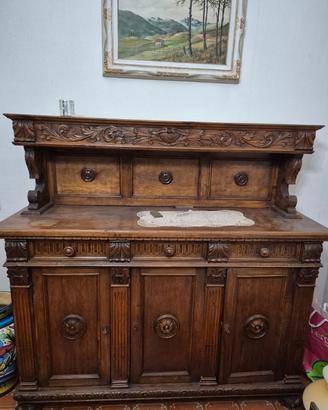 Mobile arte antica in legno