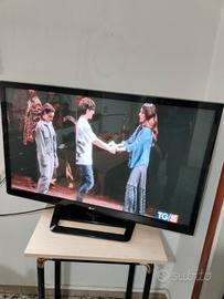 TV LG 52"