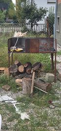 barbecue in ferro per griglia