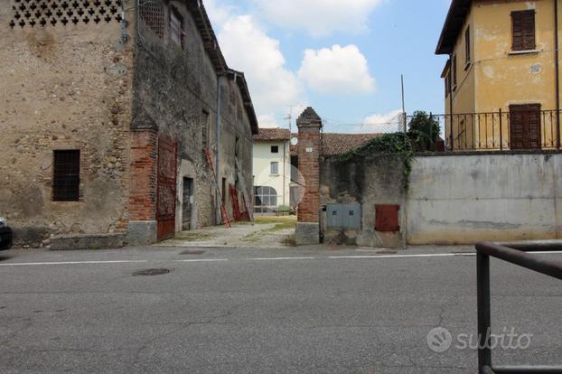 MULTILOCALE A LONATO DEL GARDA